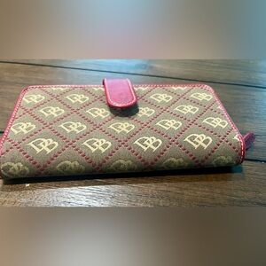 Dooney & Bourke Beige and Red Logo Wallet